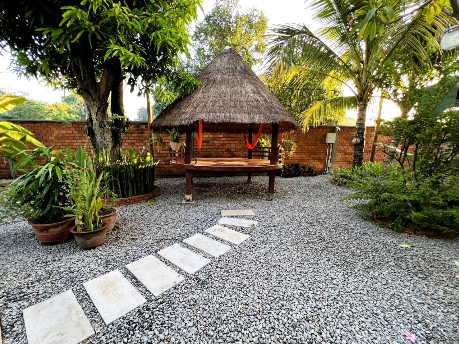 The Little Vegan Homestay Phumi Banteay Srei ภายนอก รูปภาพ